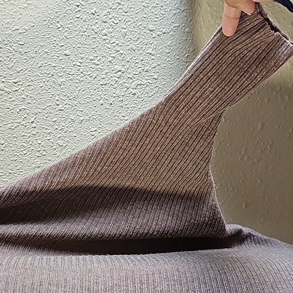 KERISMA Cashmere Blend Top - Picture 3 of 7